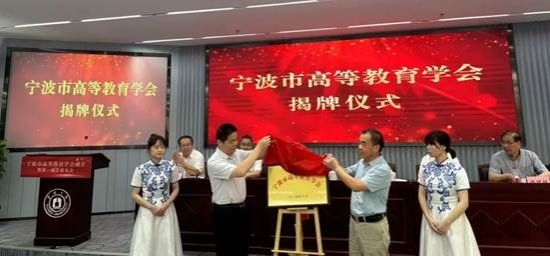 39c573f6be4b8b7622d98f2dd69652ec